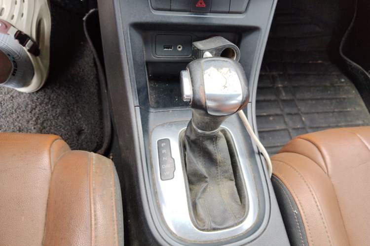 Used MG GT 2016 1.5T Automatic Value-Added Luxury Edition Gear Lever