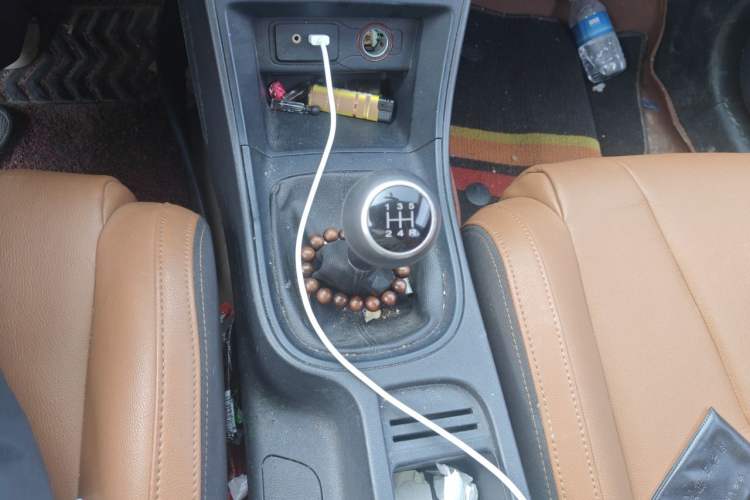 Used MG GT 2016 1.5L Manual Value-Added Luxury Edition Gear Lever
