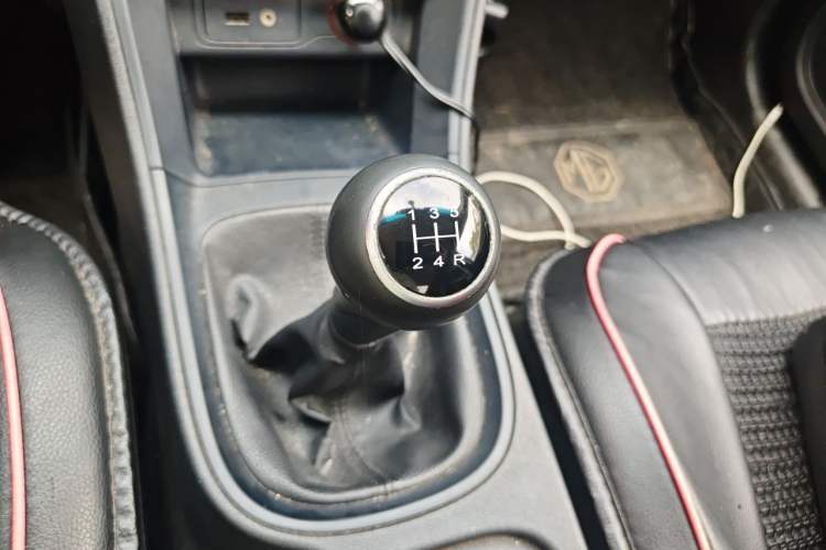 Used MG GT 2016 1.5L Manual Fashion Edition Gear Lever