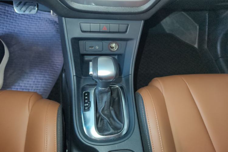 Used MG GT 2016 1.5T Automatic Value-Added Luxury Edition Gear Lever