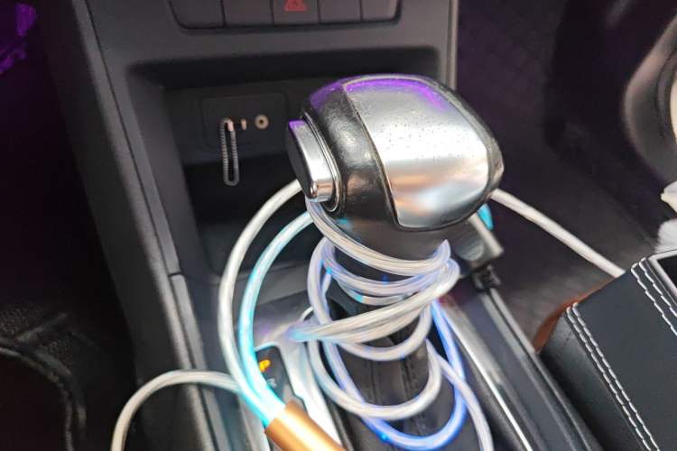 Used MG GT 2016 1.5L Automatic Value-Added Luxury Edition Gear Lever