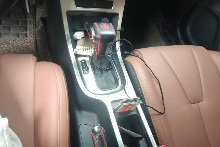Used MG GT 2016 1.5L Automatic Value-Added Luxury Edition Gear Lever