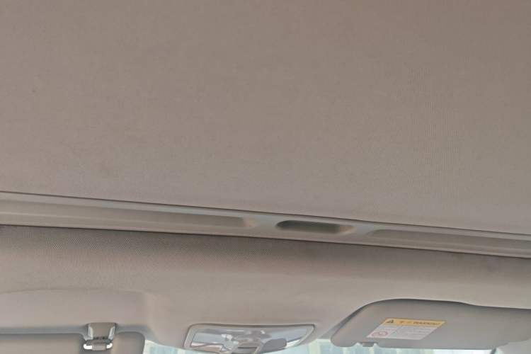 Used MG GT 2016 1.5T Automatic Value-Added Luxury Edition Headliner