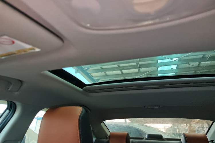 Used MG GT 2016 1.5L Automatic Value-Added Luxury Edition Headliner