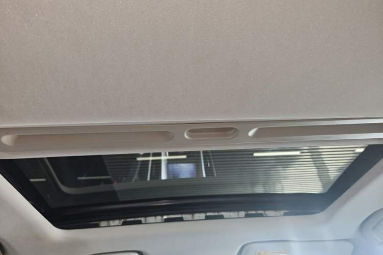 Used MG GT 2016 1.5L Automatic Value-Added Luxury Edition Headliner