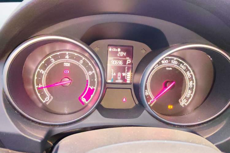 Used MG GT 2016 1.5L Automatic Value-Added Luxury Edition Instrument Cluster