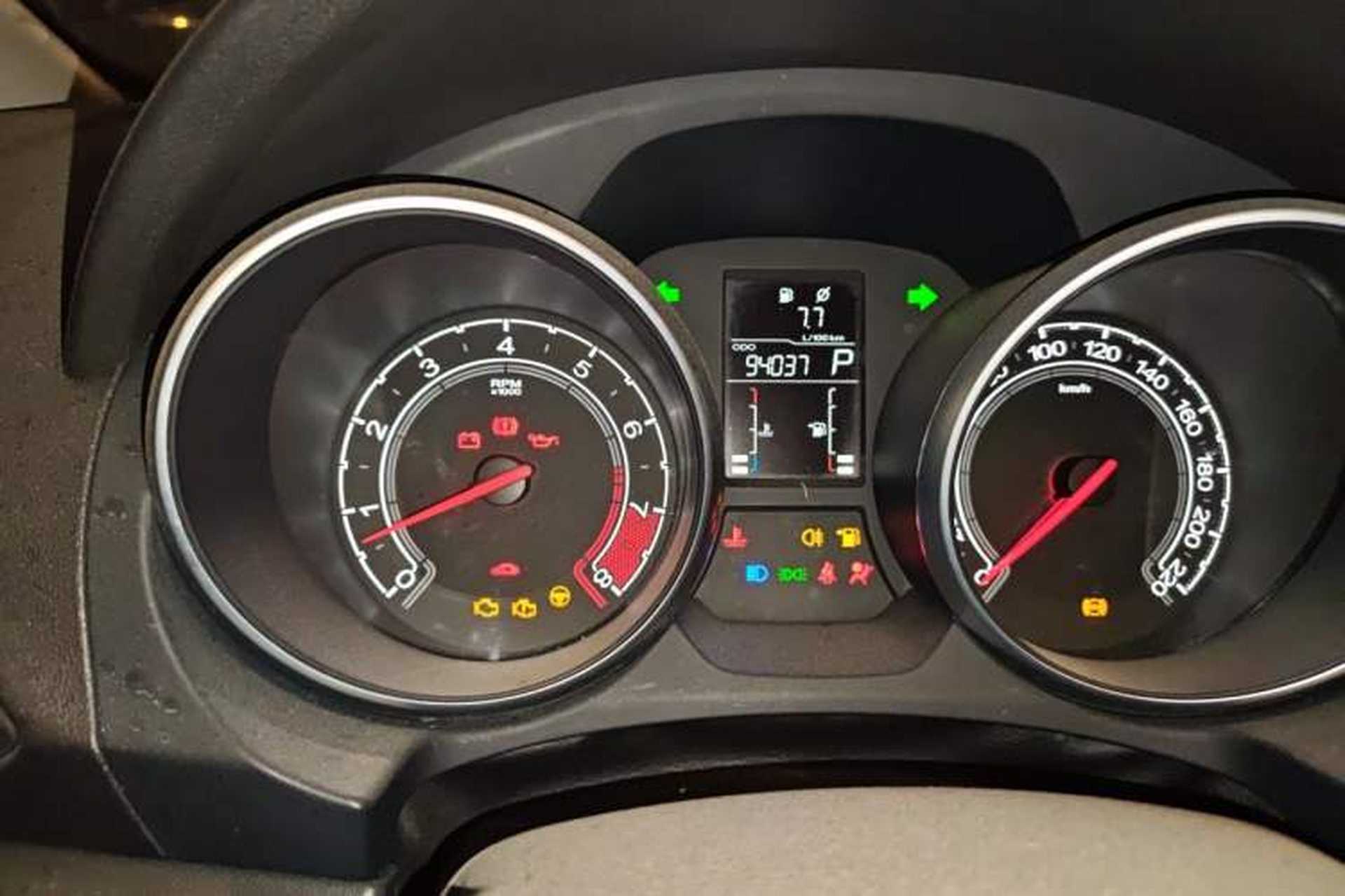 Used MG GT 2016 1.5L Automatic Value-Added Luxury Edition Instrument Cluster