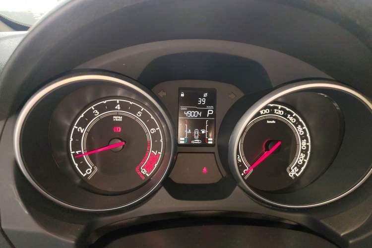 Used MG GT 2016 1.5L Automatic Value-Added Luxury Edition Instrument Cluster