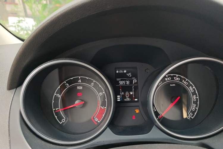 Used MG GT 2016 1.5L Automatic Value-Added Luxury Edition Instrument Cluster