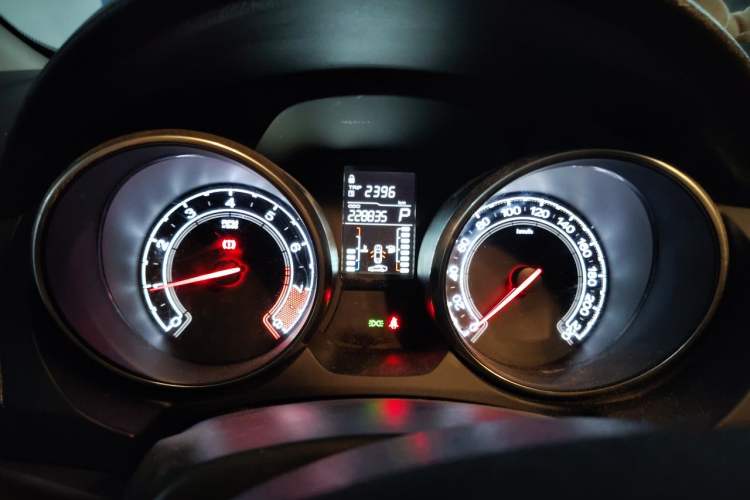 Used MG GT 2016 1.5L Automatic Value-Added Luxury Edition Instrument Cluster