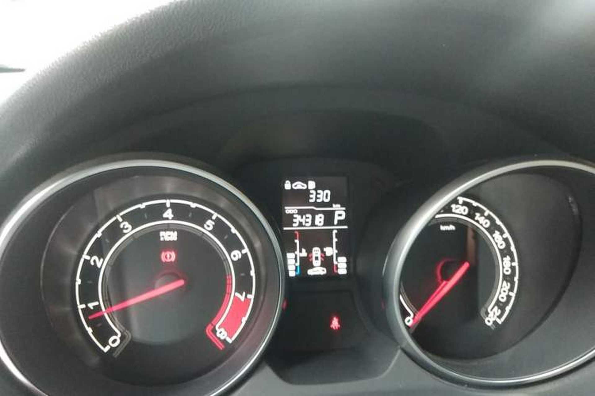 Used MG GT 2016 1.5L Automatic Value-Added Luxury Edition Instrument Cluster