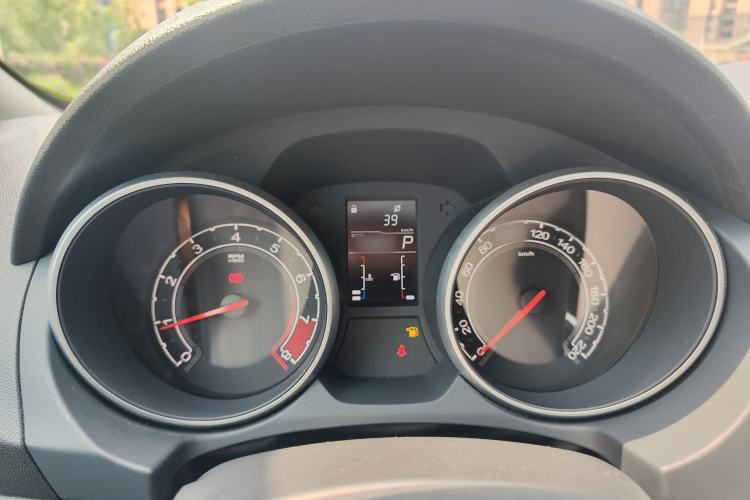 Used MG GT 2016 1.5L Automatic Value-Added Luxury Edition Interior 10