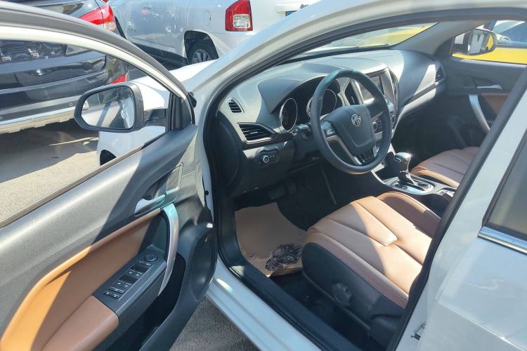 Used MG GT 2016 1.5L Automatic Value-Added Luxury Edition Interior 3