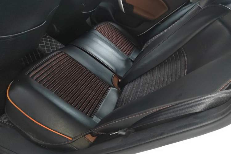 Used MG GT 2016 1.5L Automatic Value-Added Luxury Edition Interior 4