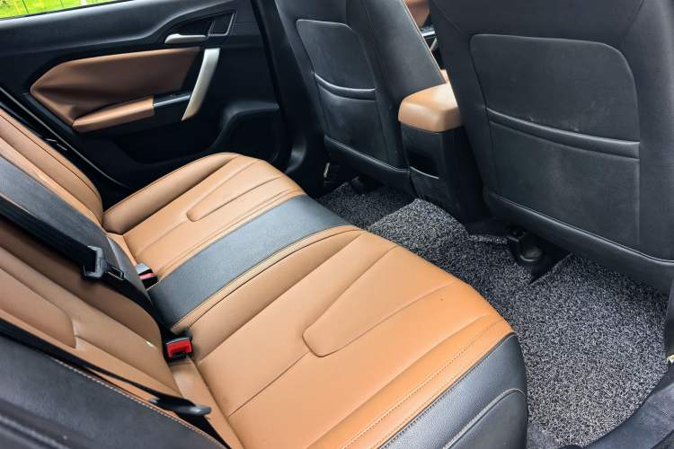 Used MG GT 2016 1.5T Automatic Value-Added Luxury Edition Interior 4