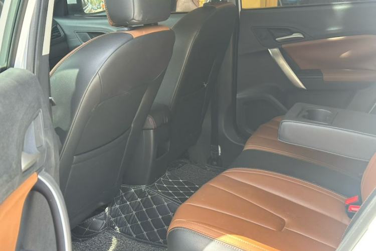 Used MG GT 2016 1.5L Automatic Value-Added Luxury Edition Interior 4