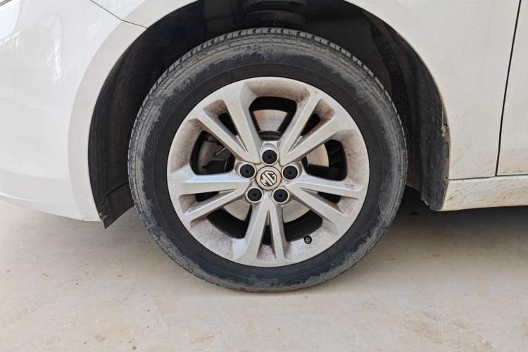 Used MG GT 2016 1.4TGI Manual New Year Edition Left Front Wheel Hub