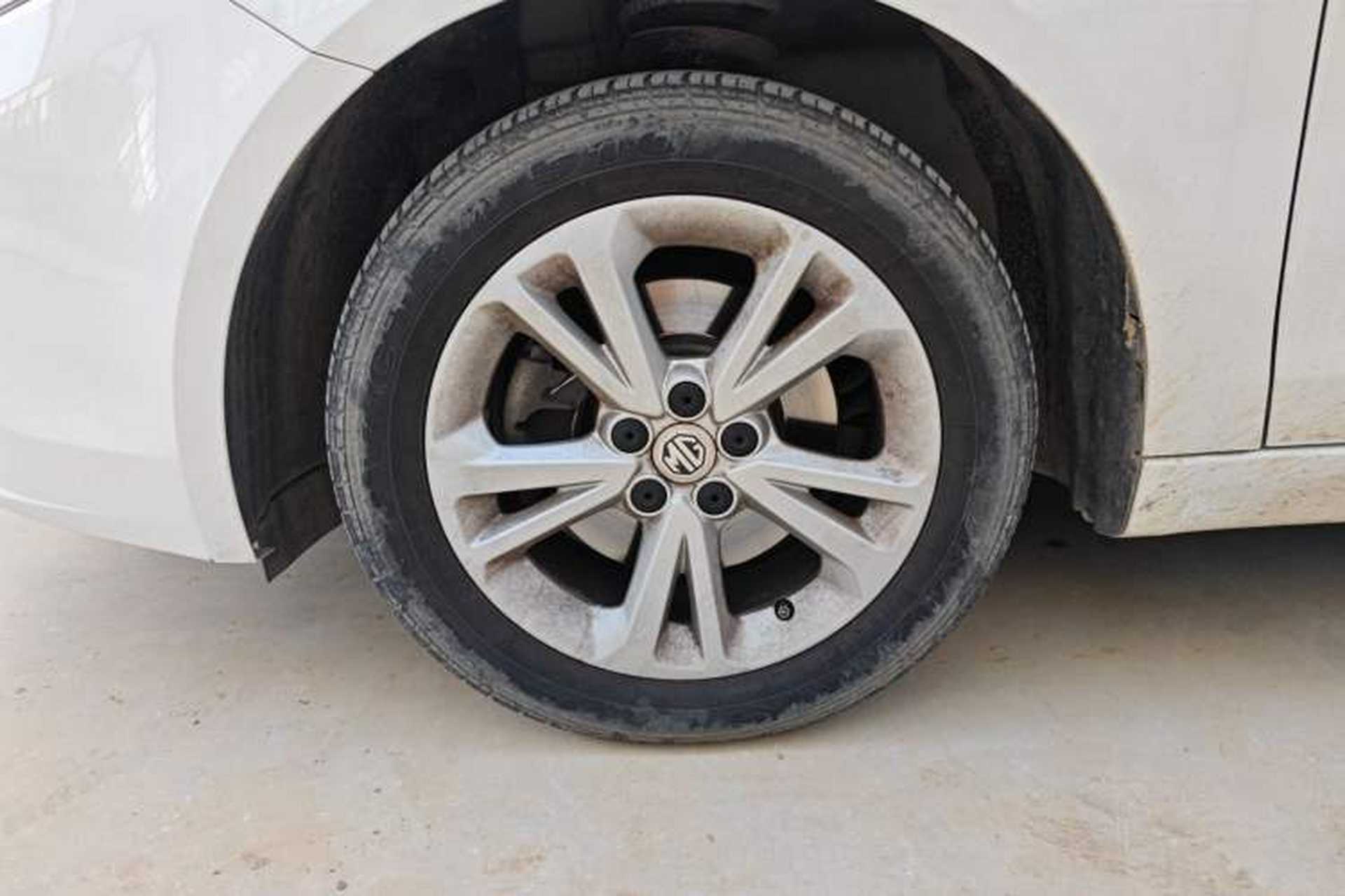 Used MG GT 2016 1.4TGI Manual New Year Edition Left Front Wheel Hub
