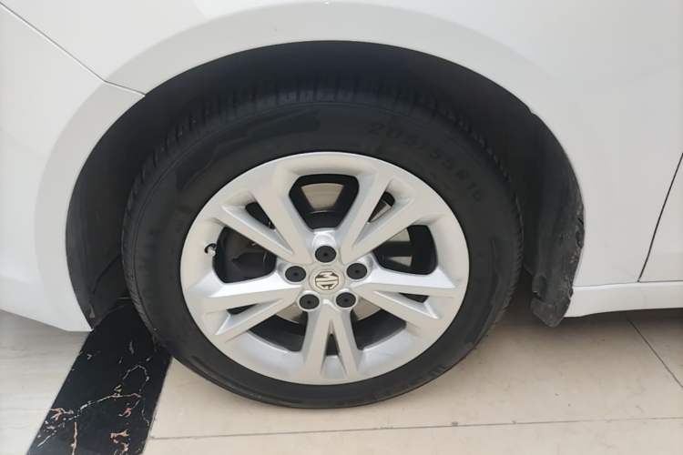 Used MG GT 2016 1.5T Automatic Value-Added Luxury Edition Left Front Wheel Hub
