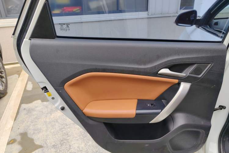 Used MG GT 2016 1.5T Manual Value-Added Luxury Edition Left Rear Door Interior