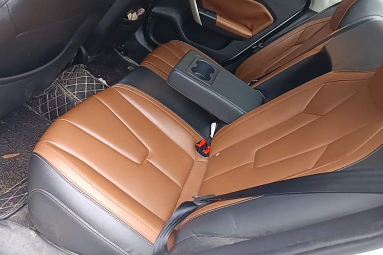 Used MG GT 2016 1.5T Automatic Value-Added Luxury Edition Left Rear Seat