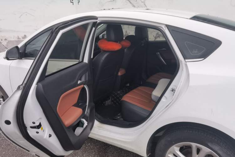 Used MG GT 2016 1.5L Automatic Value-Added Luxury Edition Left Rear Seat