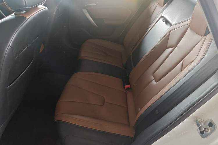 Used MG GT 2016 1.5L Automatic Value-Added Luxury Edition Left Rear Seat