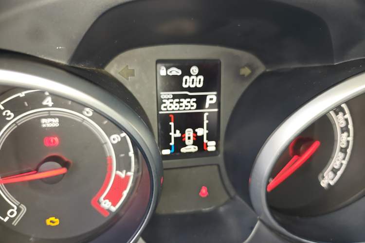 Used MG GT 2016 1.5T Automatic Value-Added Luxury Edition Odometer Close Up