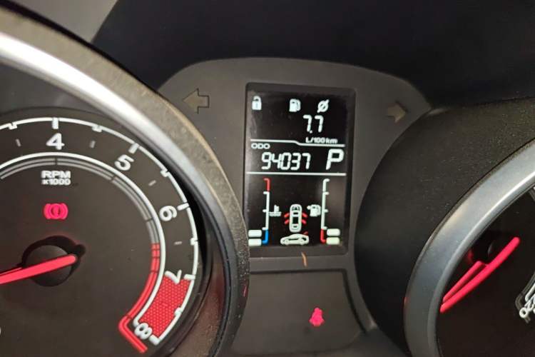 Used MG GT 2016 1.5L Automatic Value-Added Luxury Edition Odometer Close Up