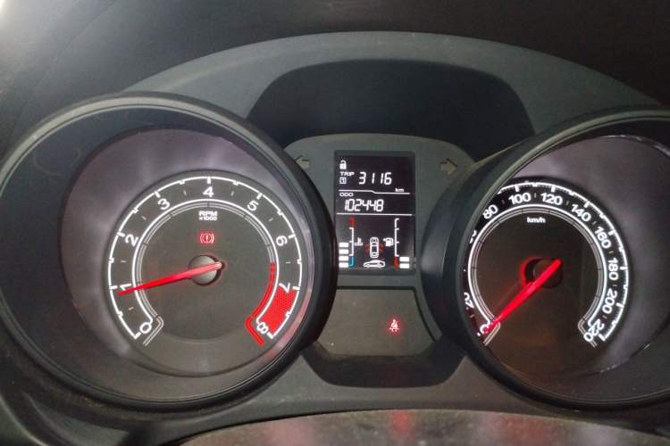 Used MG GT 2016 1.5L Manual Fashion Edition Odometer Close Up