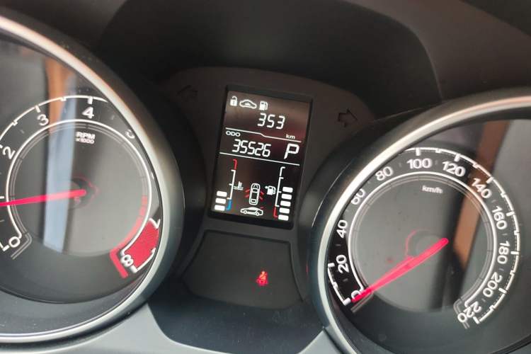 Used MG GT 2016 1.5L Automatic Value-Added Luxury Edition Odometer Close Up