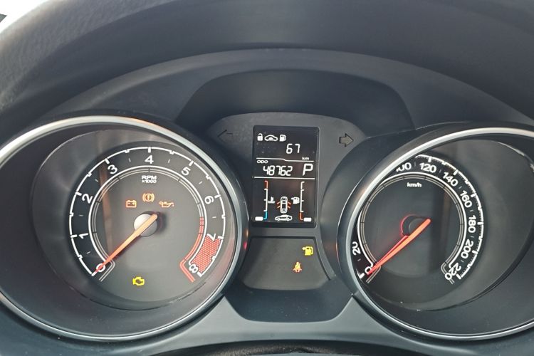 Used MG GT 2016 1.5L Automatic Value-Added Luxury Edition Odometer Close Up