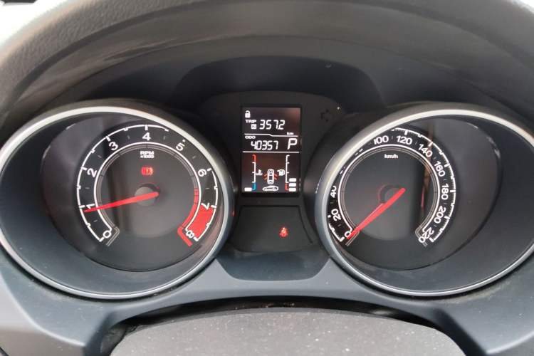 Used MG GT 2016 1.5L Automatic Value-Added Luxury Edition Odometer Close Up