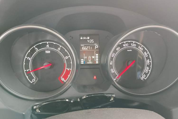 Used MG GT 2016 1.5L Automatic Value-Added Luxury Edition Odometer Close Up