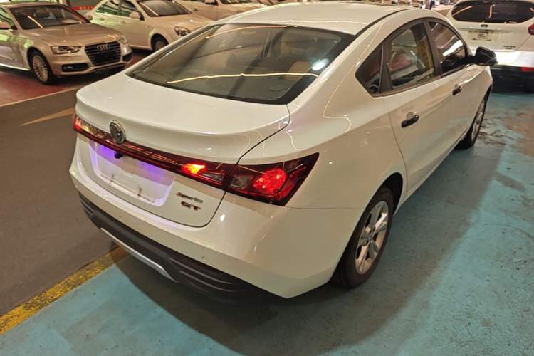 Used MG GT 2016 1.5T Automatic Value-Added Luxury Edition Rear Right 45 Deg
