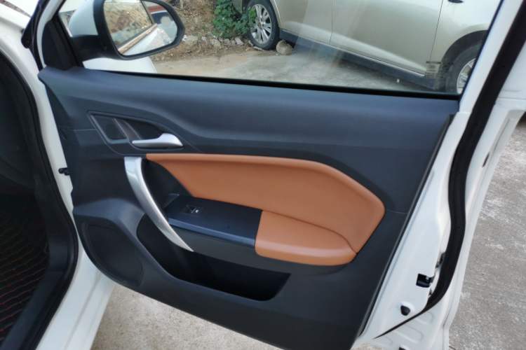 Used MG GT 2016 1.5L Automatic Value-Added Luxury Edition Right Front Door Interior