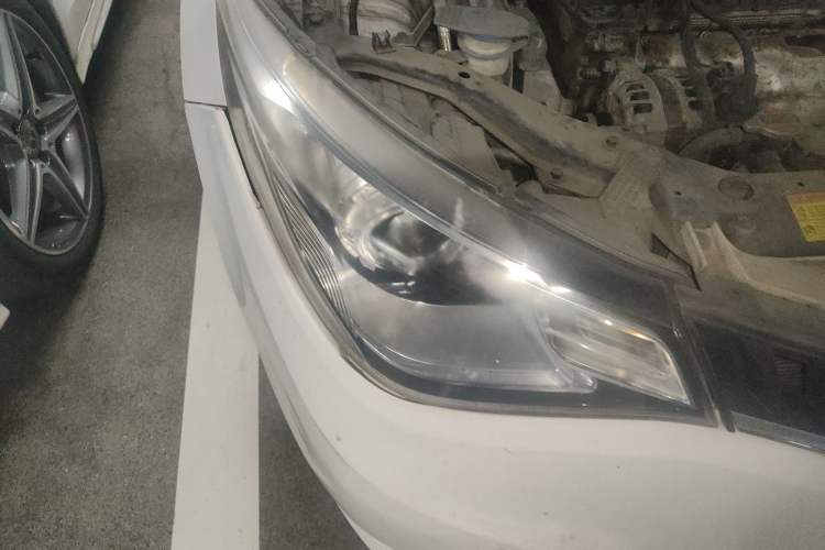 Used MG GT 2016 1.5L Manual Value-Added Luxury Edition Right Front Headlight