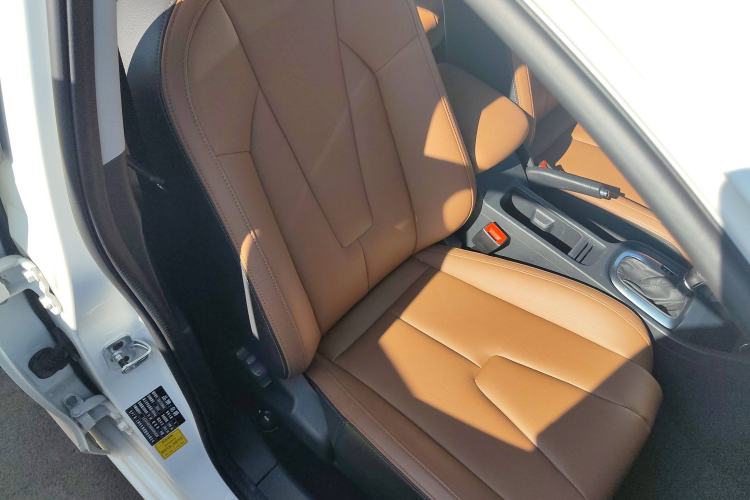 Used MG GT 2016 1.5L Automatic Value-Added Luxury Edition Right Front Seat