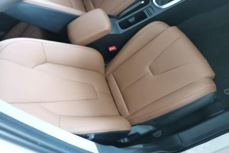 Used MG GT 2016 1.5L Automatic Value-Added Luxury Edition Right Front Seat