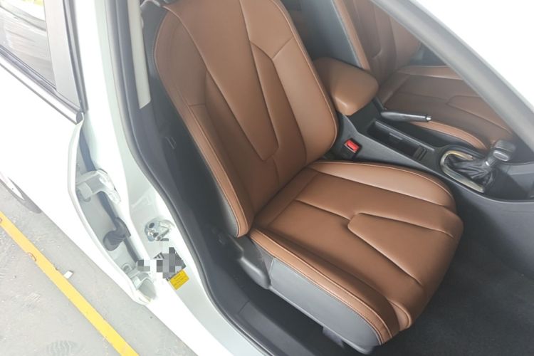 Used MG GT 2016 1.5L Automatic Value-Added Luxury Edition Right Front Seat