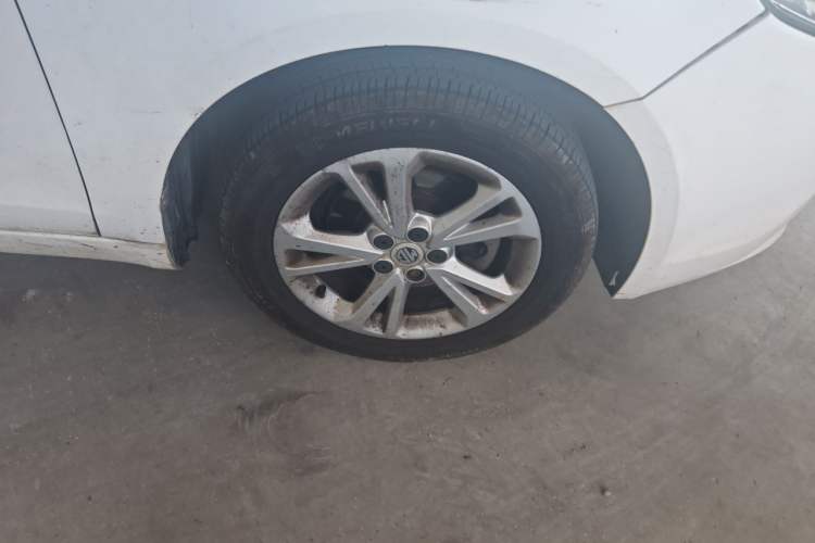 Used MG GT 2016 1.5L Automatic Value-Added Luxury Edition Right Front Wheel Hub
