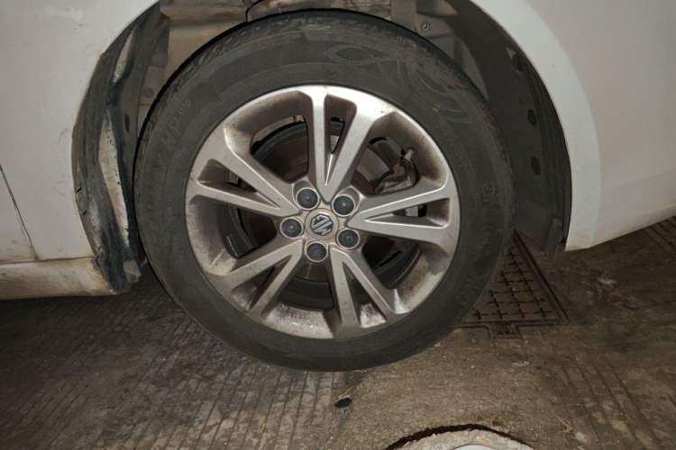 Used MG GT 2016 1.5L Automatic Value-Added Luxury Edition Right Front Wheel Hub