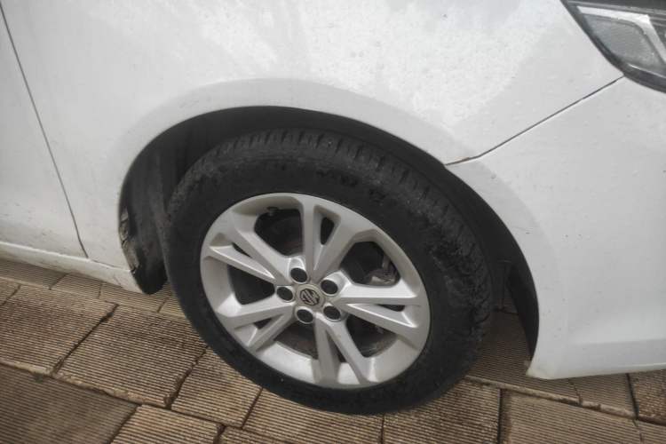 Used MG GT 2016 1.5L Automatic Value-Added Luxury Edition Right Front Wheel Hub