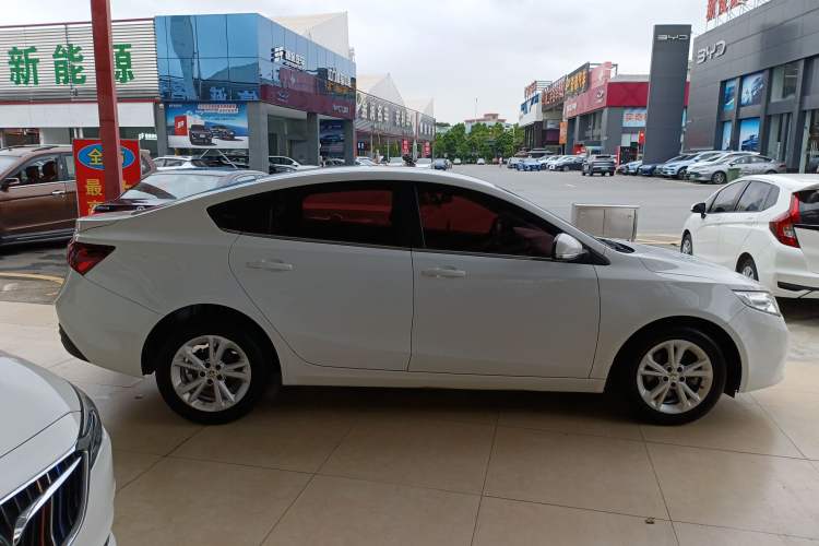 Used MG GT 2016 1.5L Automatic Value-Added Luxury Edition Right Side