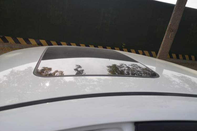 Used MG GT 2016 1.5L Automatic Value-Added Luxury Edition Roof