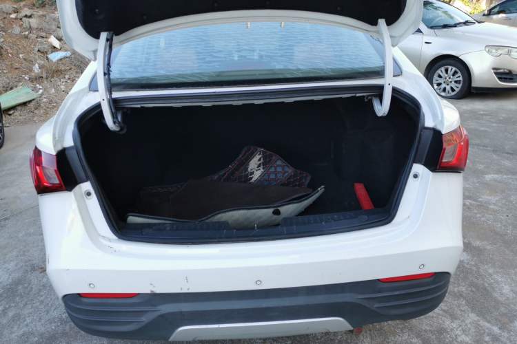 Used MG GT 2016 1.5L Automatic Value-Added Luxury Edition Trunk