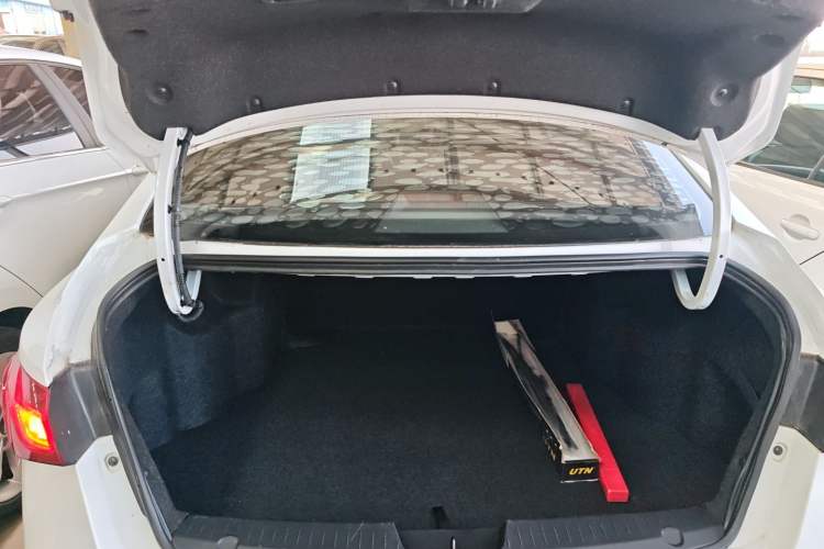Used MG GT 2016 1.5L Automatic Value-Added Luxury Edition Trunk