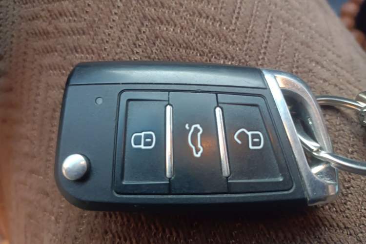 Used MG GT 2016 1.5L Manual Value-Added Luxury Edition Vehicle Key