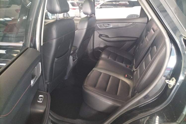 Used MG HS 2018 20T Automatic Two-Wheel Drive Hormone Dynamic Edition China V Standard Interior 4