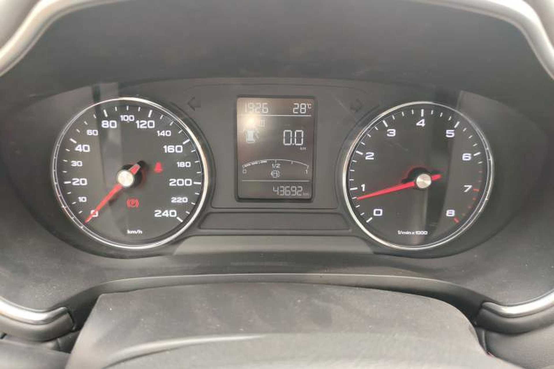 Used MG HS 2019 20T Manual Two-Wheel Drive Luxury Edition China VI Standard Instrument Cluster